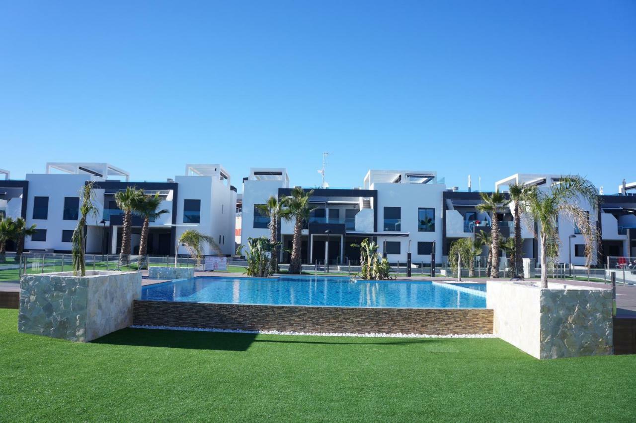 Apartment Oasis Beach La Zenia Orihuela Buitenkant foto